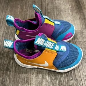 Nike toddler shoes. U.S size 7